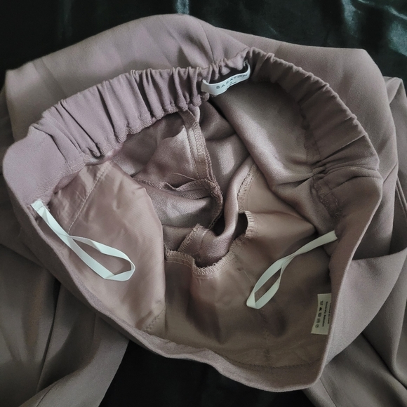 Atitzia Babaton Conan Pants Academia Japanese Crepe fabric - Picture 10 of 14